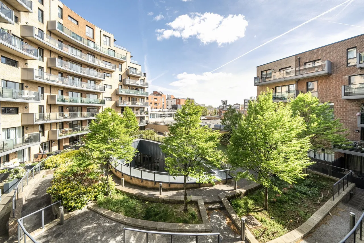 1 bed flat for sale — Tanner Street, SE1