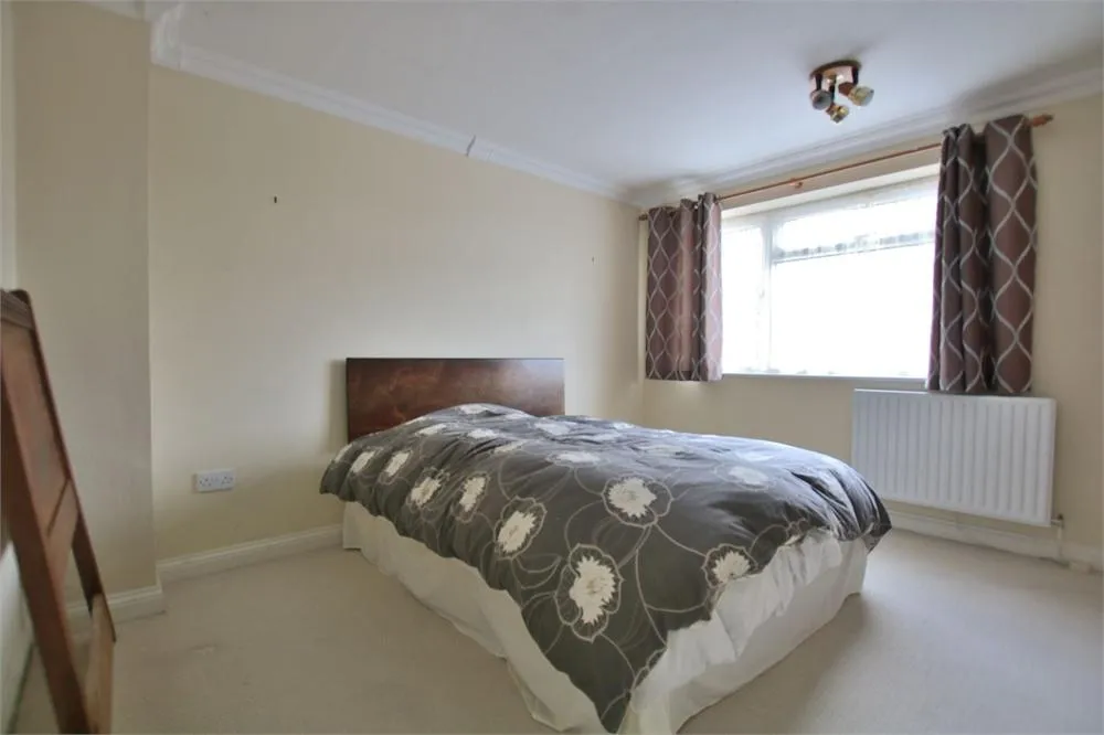 Hanslope, Milton Keynes, MK19 7NX, photo 8