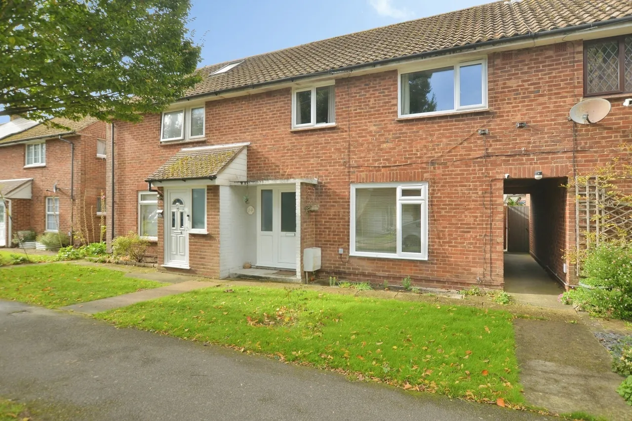 3 bed house for sale, Marsh Crescent, New Romney, TN28