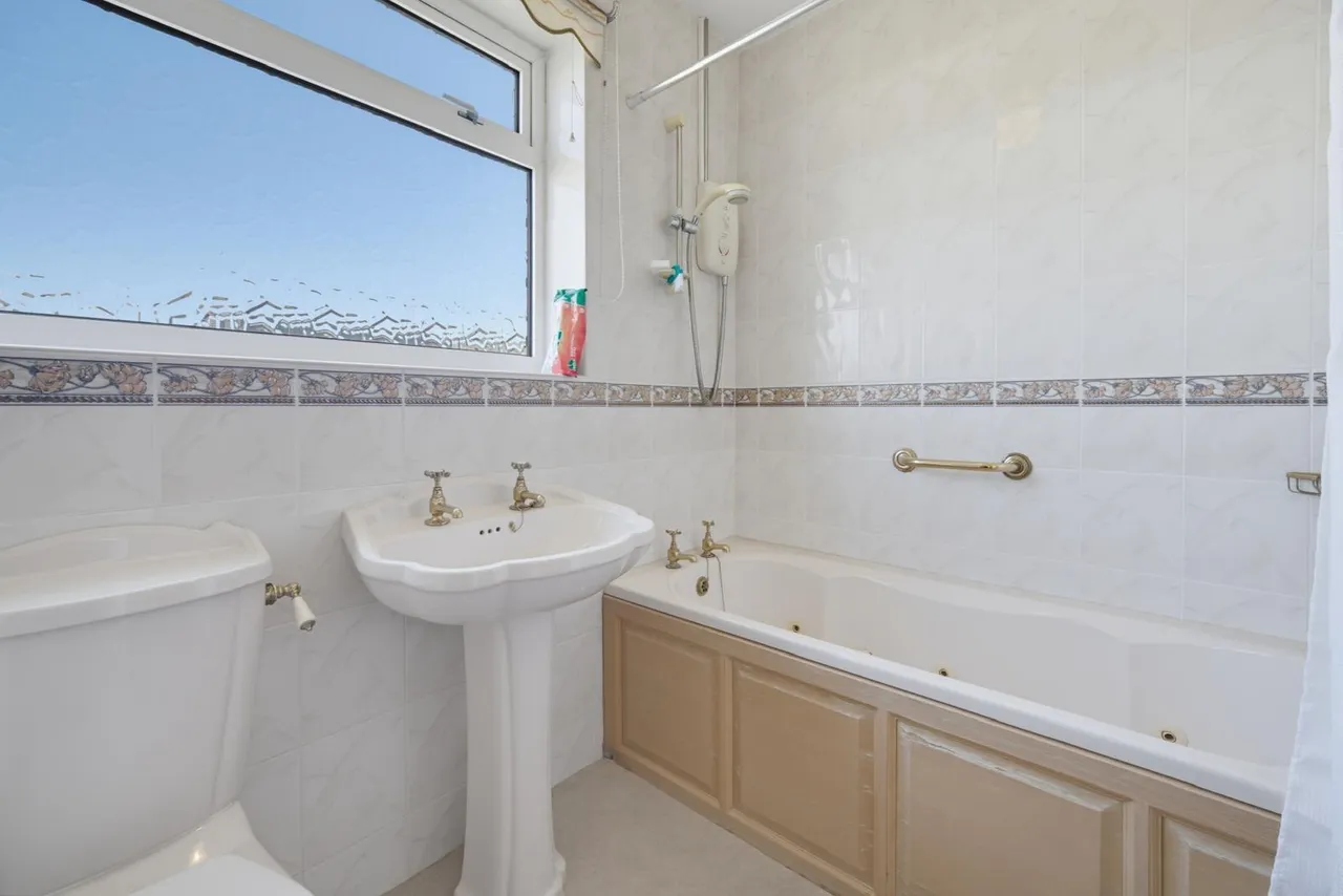 Millands Close, Newton, SA3, photo 24