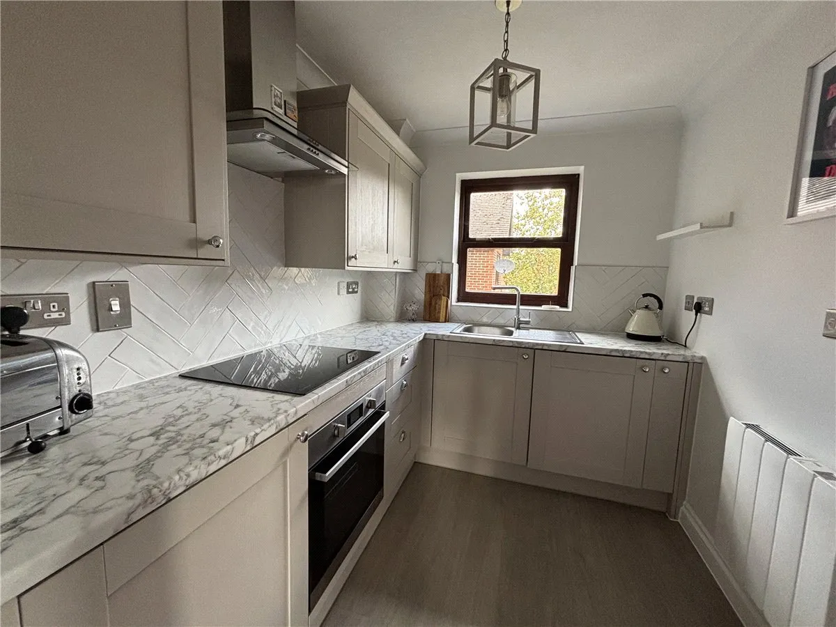 Stretton Close, Bradfield Southend, RG7, photo 3