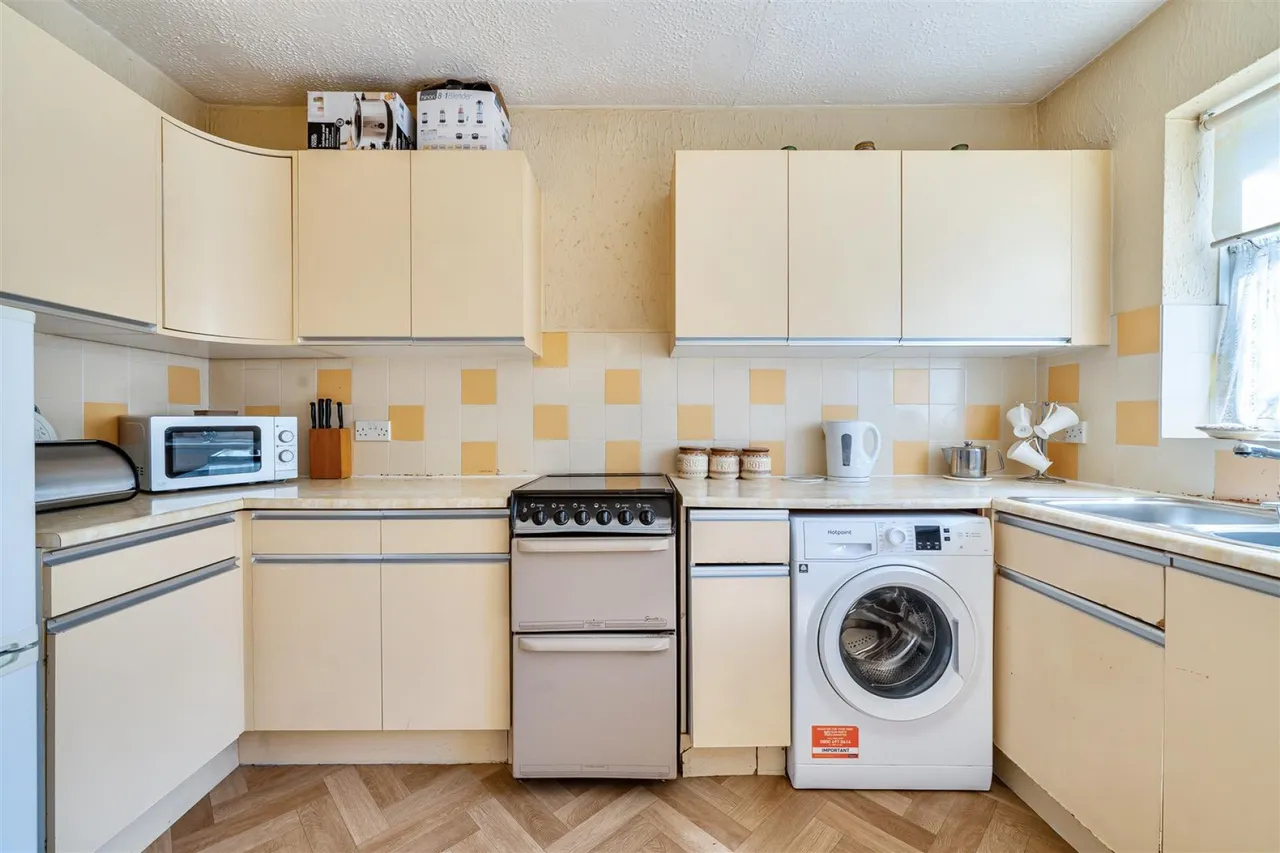 Drayton Close, Whitchurch Park, BS14, photo 7