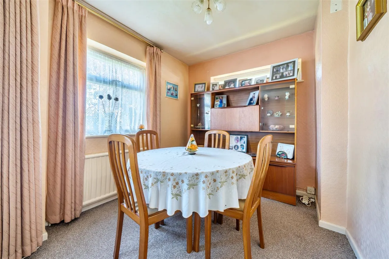 Drayton Close, Whitchurch Park, BS14, photo 4