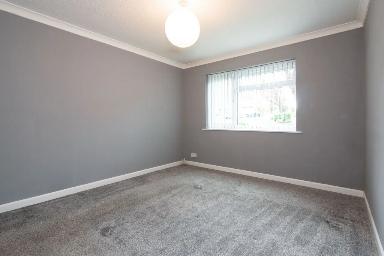 Brentwood Court, Prestwich, M25, photo 7