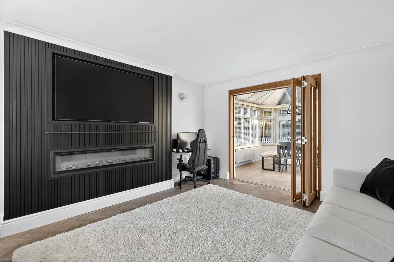 Medoc Close, Basildon, SS13, photo 2