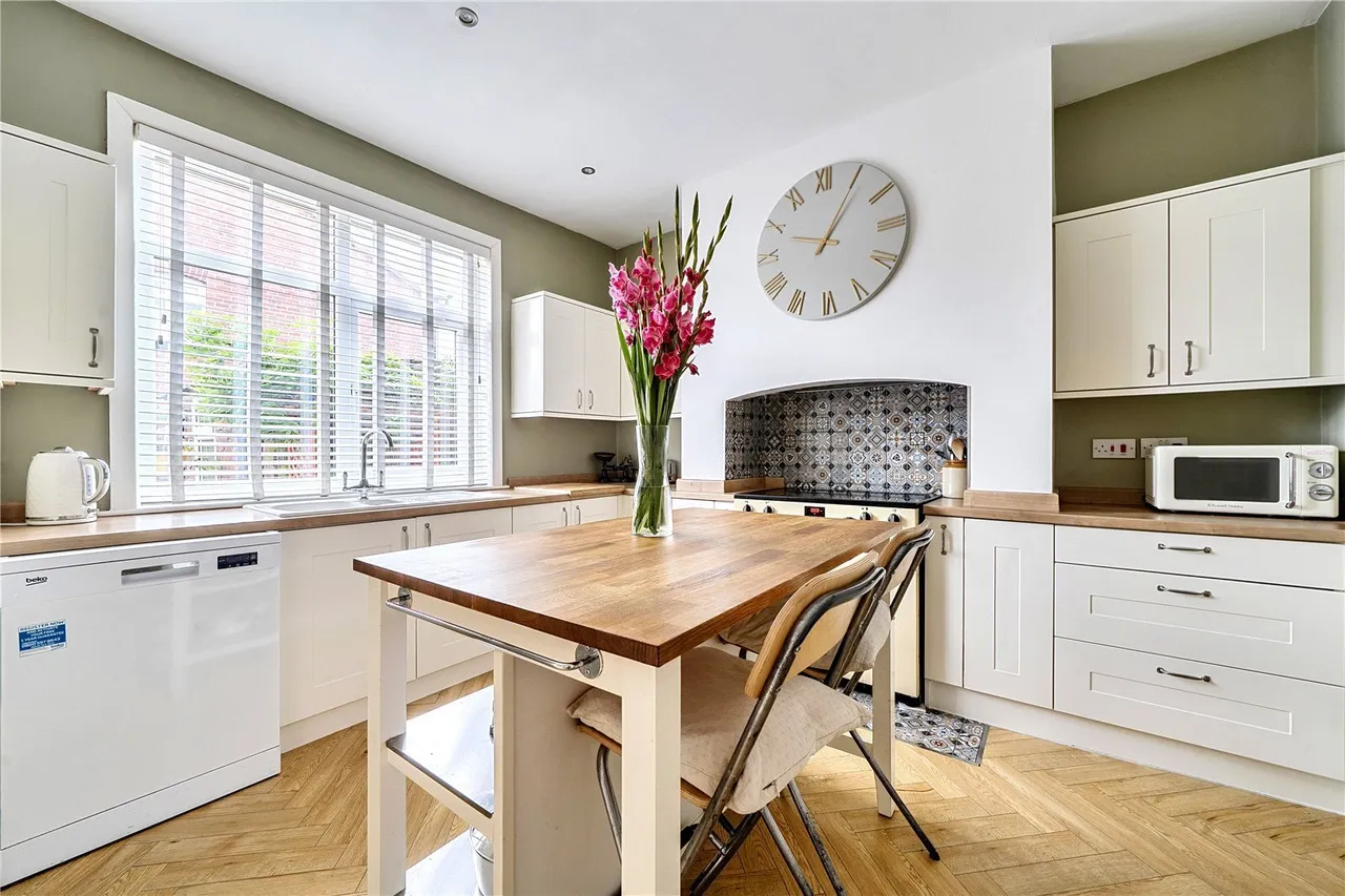 St. James Place, Chorley, Lancashire, PR6, photo 5