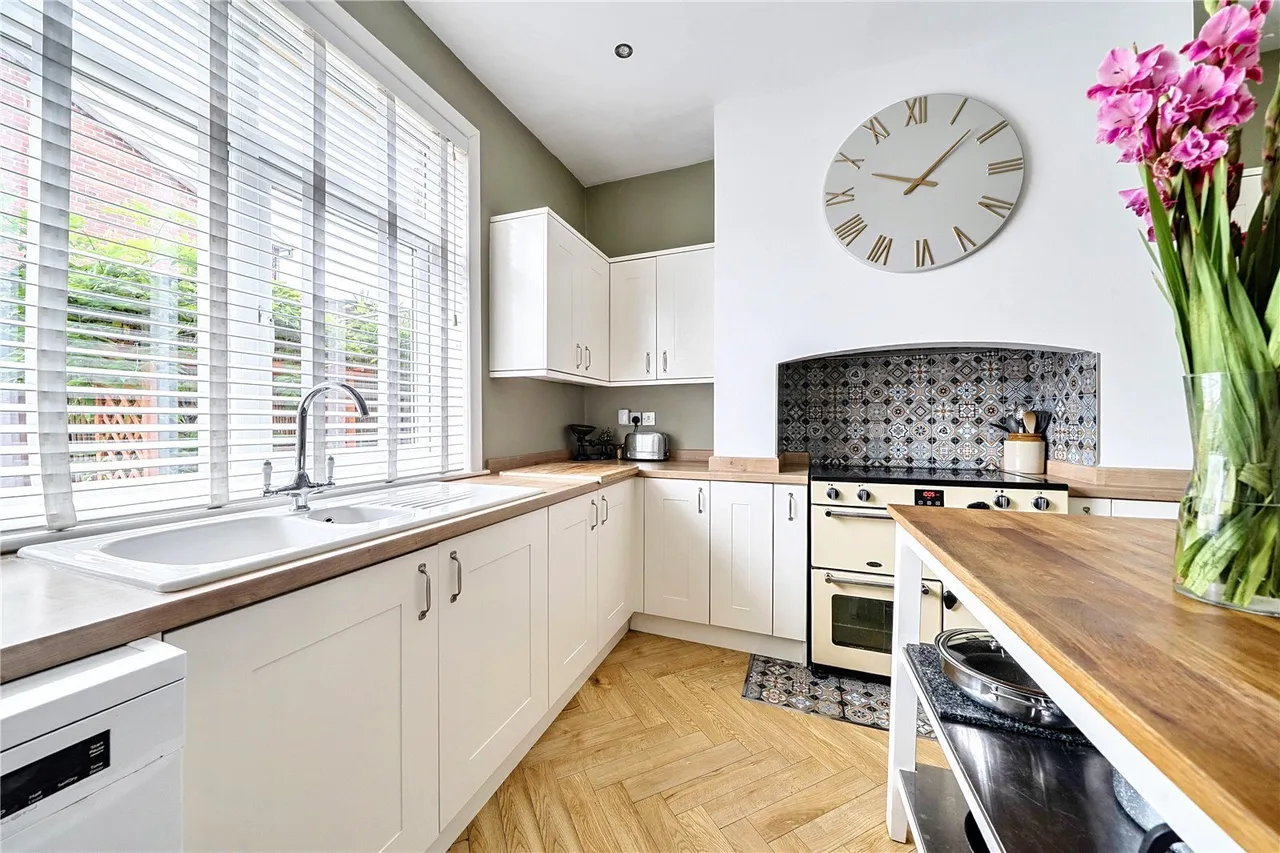 St. James Place, Chorley, Lancashire, PR6, photo 4