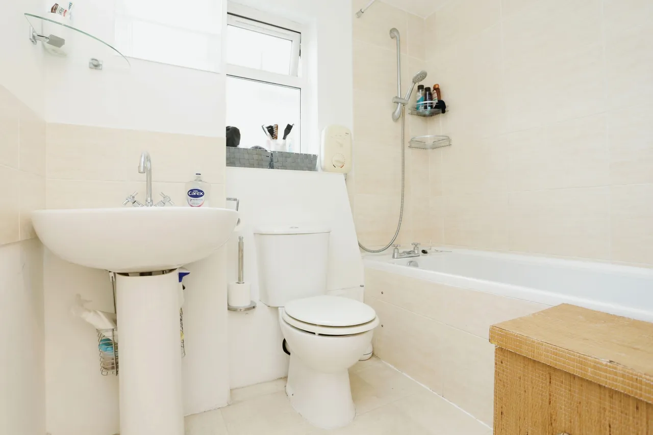 Oak Apple Court, London, SE12, photo 10