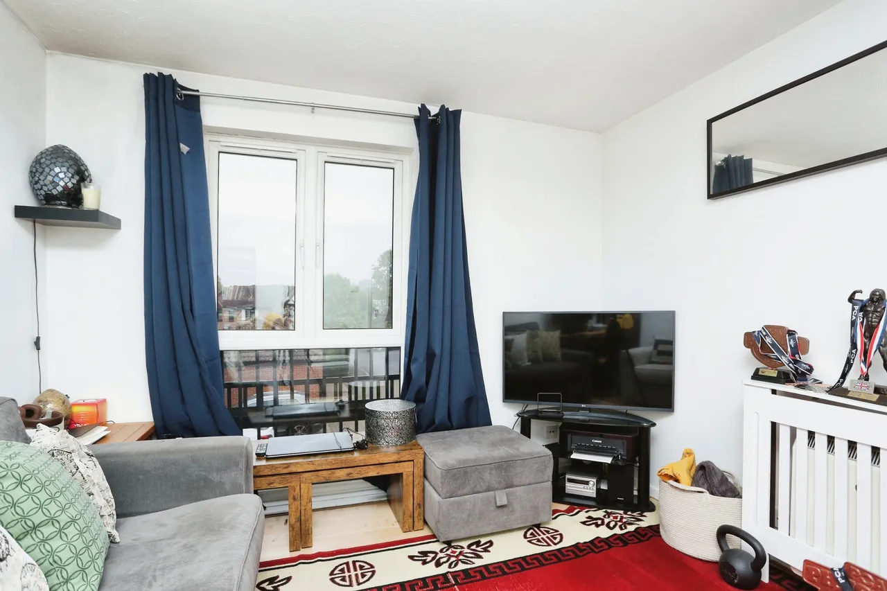 Oak Apple Court, London, SE12, photo 7