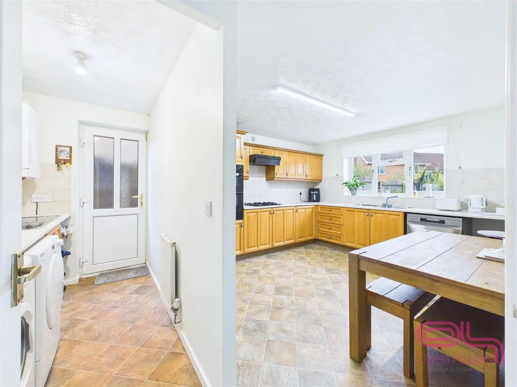 Redhill Lodge Road, Newhall, DE11, photo 17