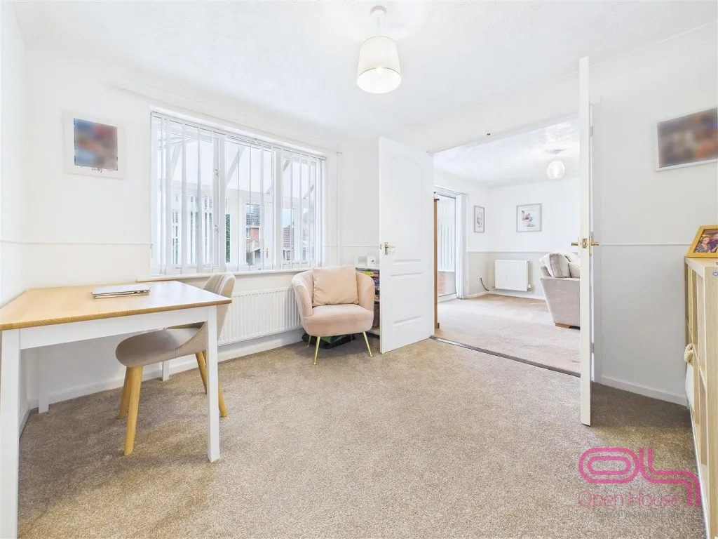 Redhill Lodge Road, Newhall, DE11, photo 13