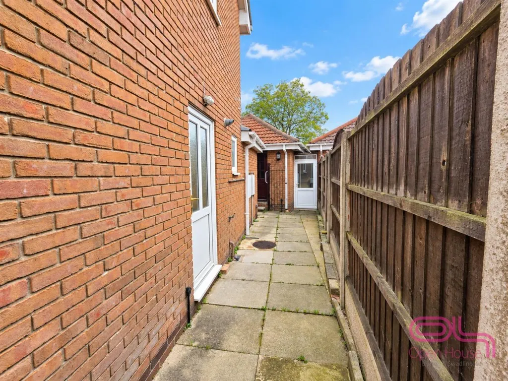 Redhill Lodge Road, Newhall, DE11, photo 47