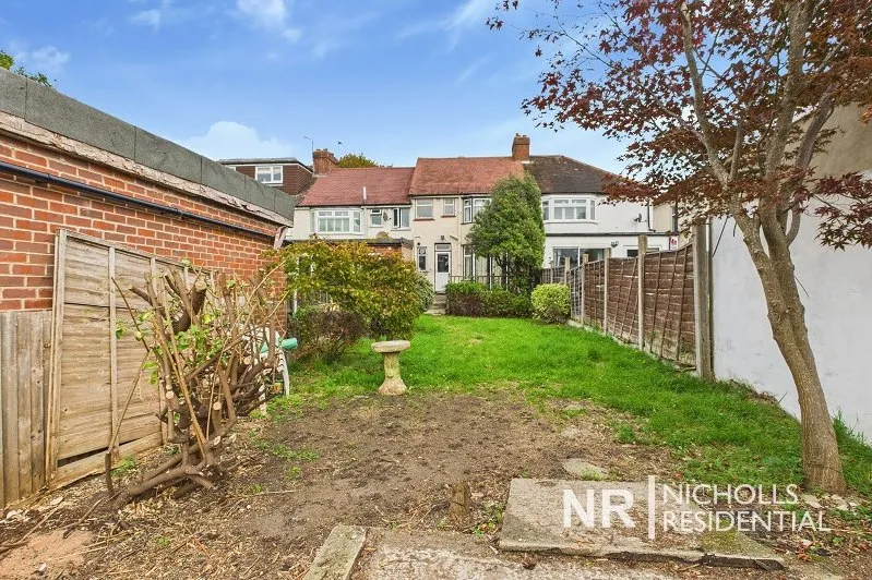 Walton Avenue, North Cheam, SM3, photo 13