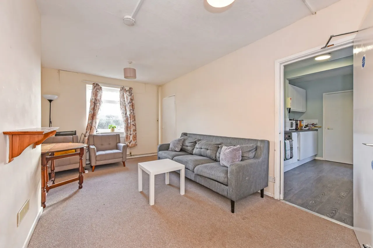 Stanmore Lane, SO22, photo 5