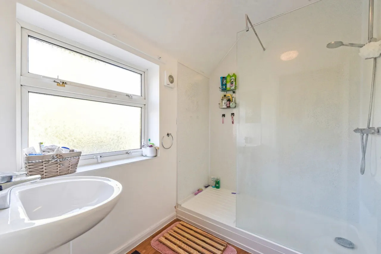 Stanmore Lane, SO22, photo 15