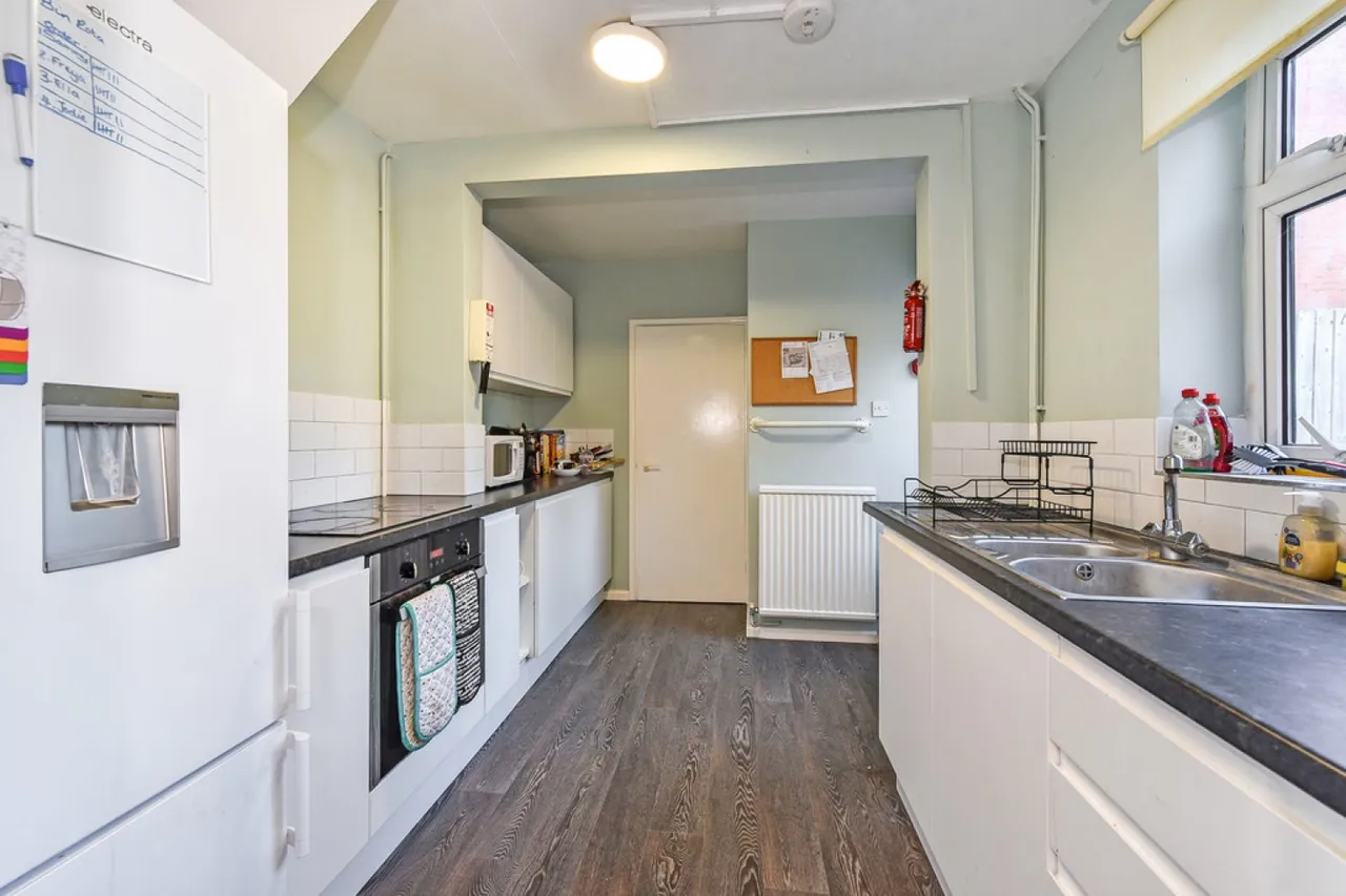 Stanmore Lane, SO22, photo 7