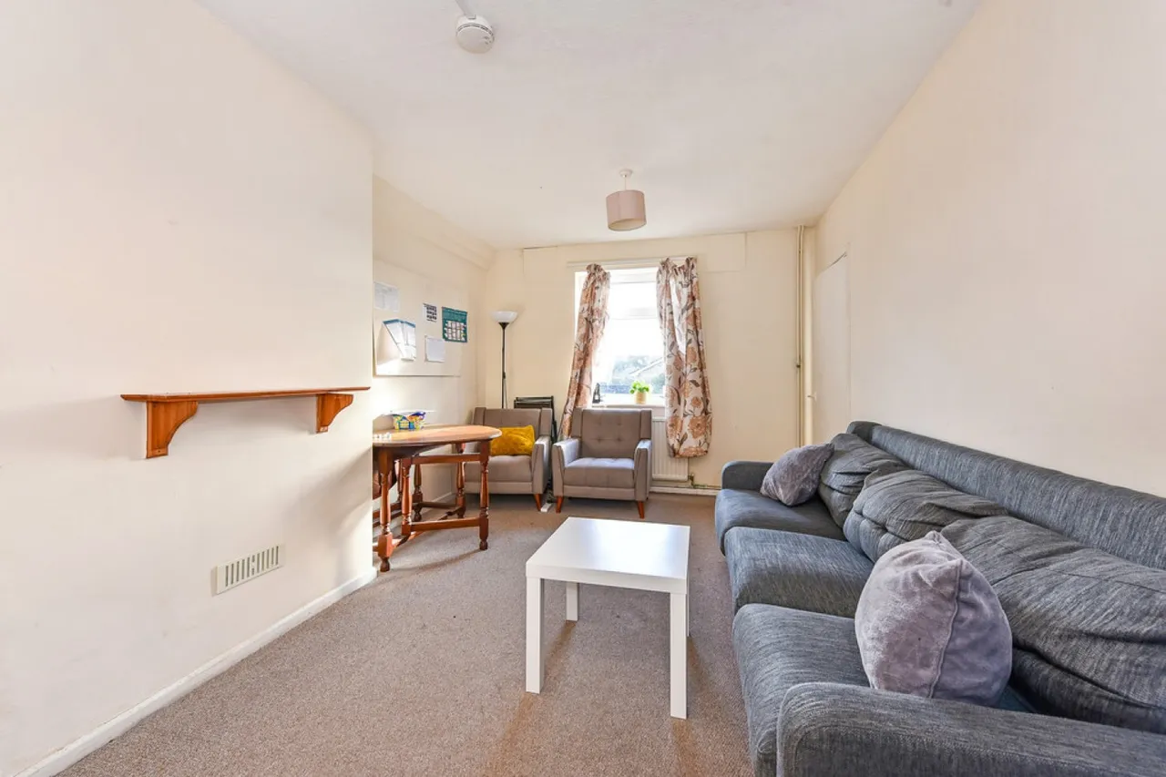 Stanmore Lane, SO22, photo 4
