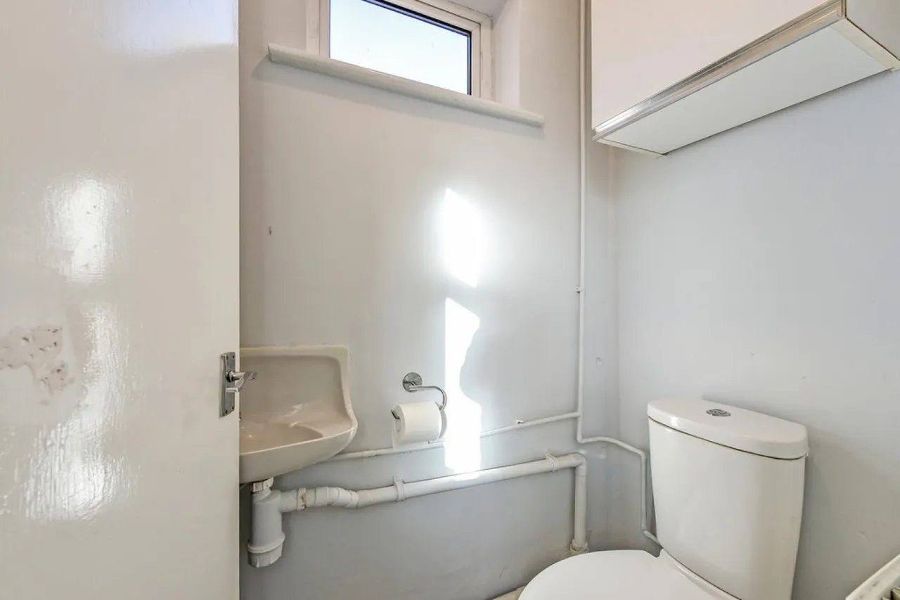 Stanmore Lane, SO22, photo 16