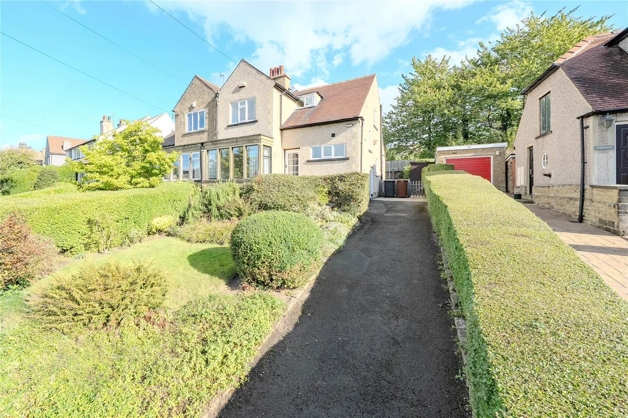 3 bed house for sale, Ravenscliffe Road, Calverley, LS28
