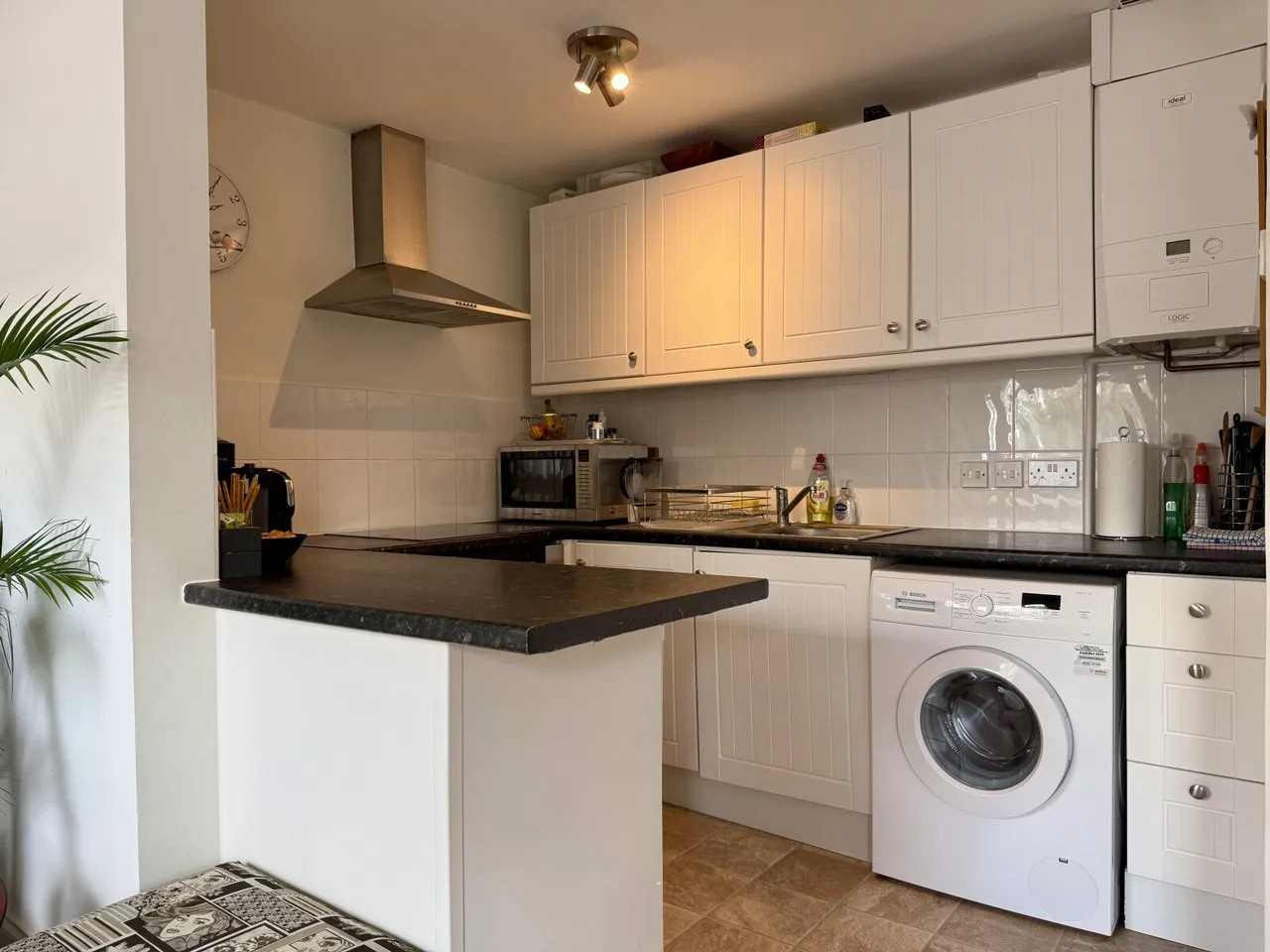 Adam Court, Henley-On-Thames, RG9, photo 22