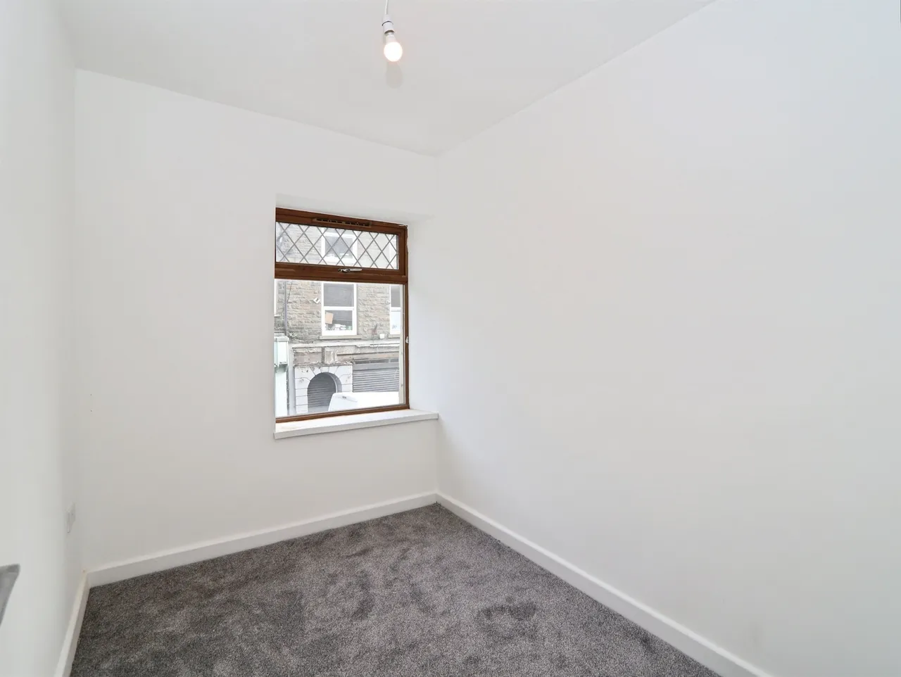 High Street, Ferndale, CF43, photo 12