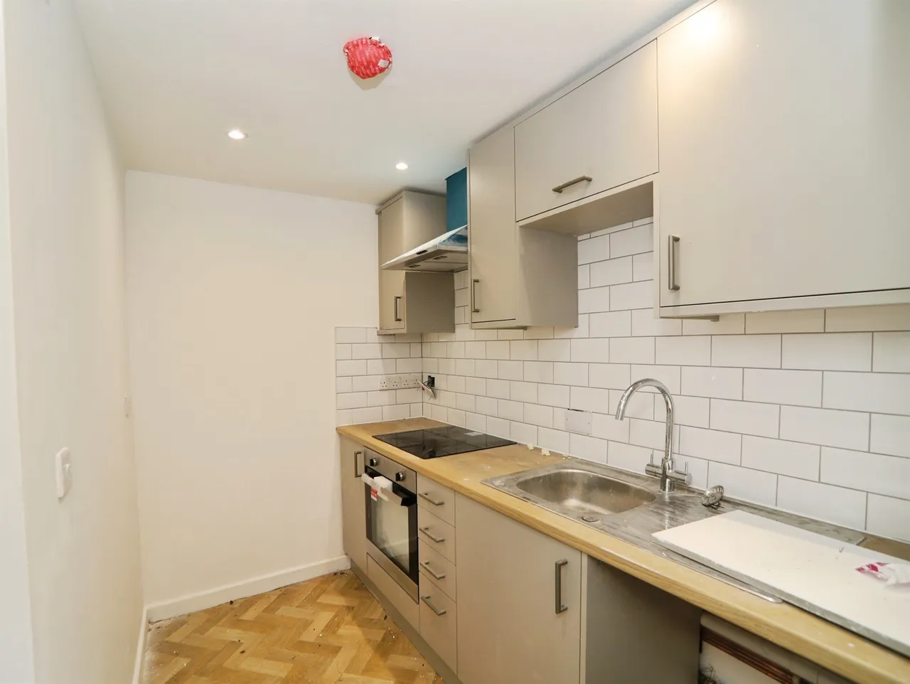 High Street, Ferndale, CF43, photo 10