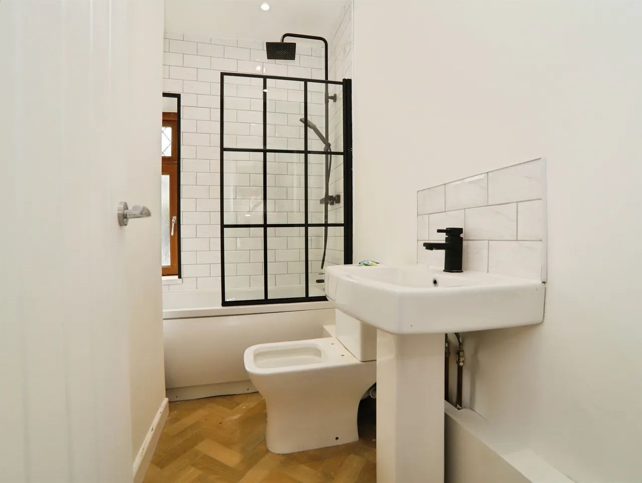 High Street, Ferndale, CF43, photo 19