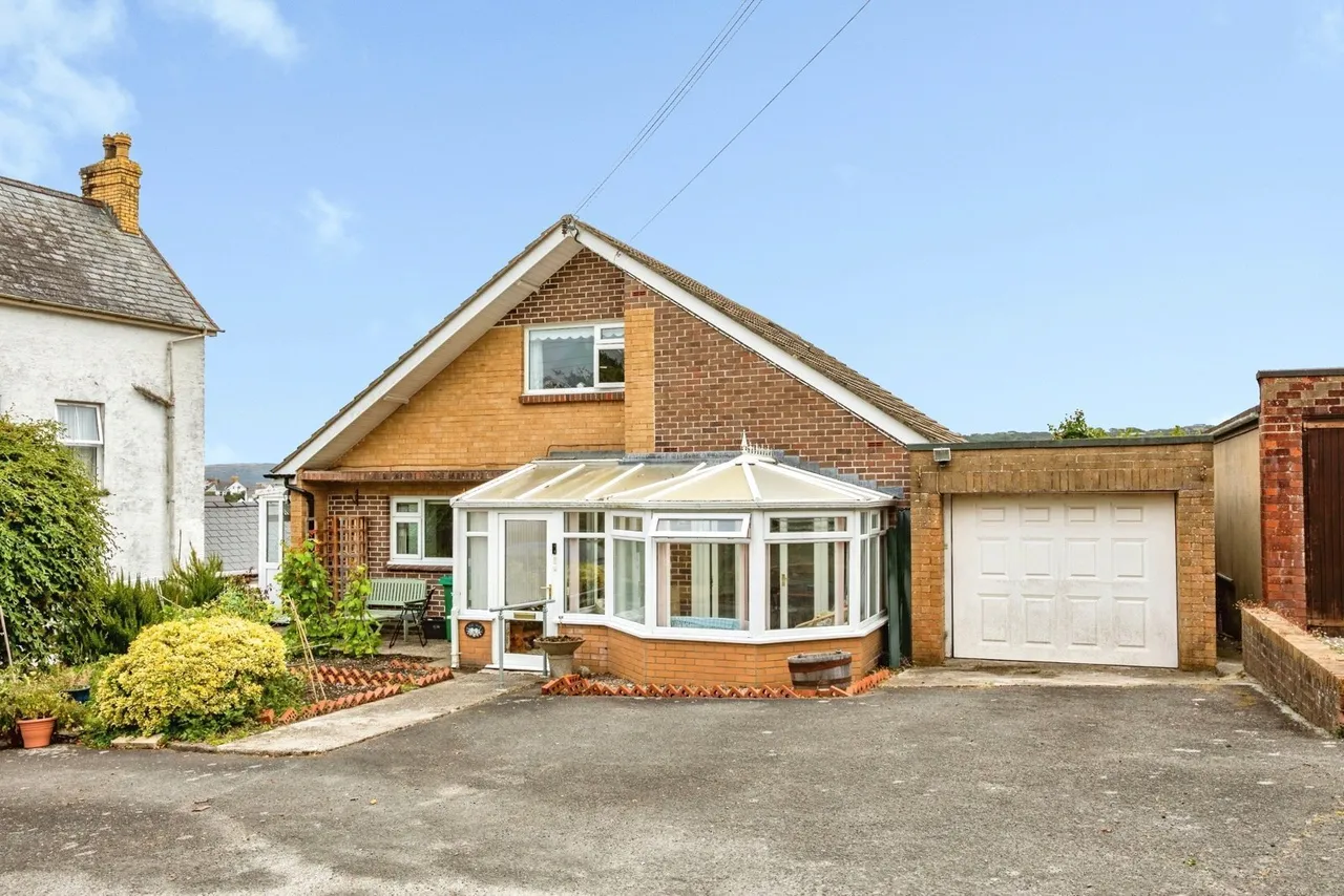 4 bed house for sale, Aberporth, Cardigan, SA43