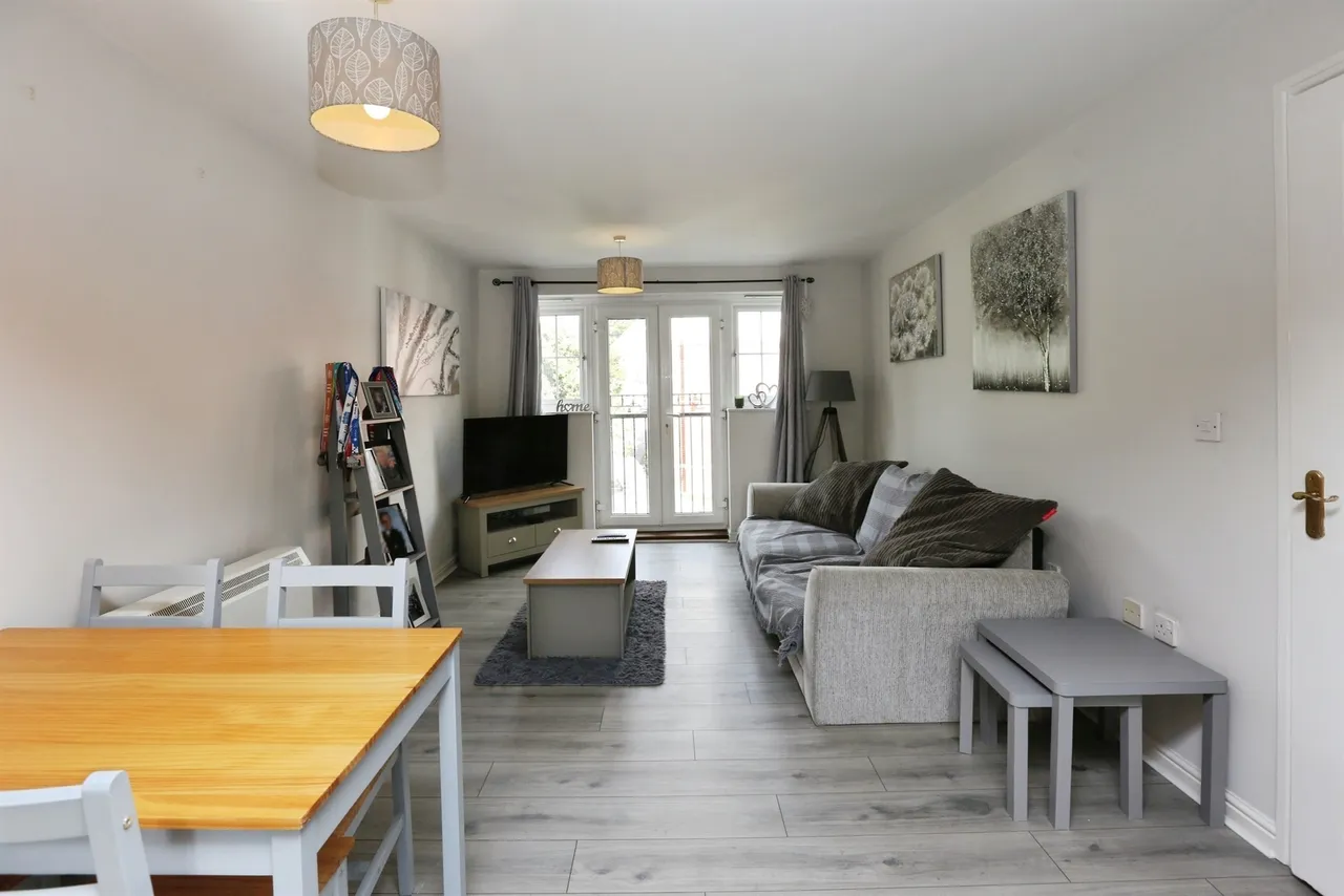 Mirabella Close, Southampton, photo 2