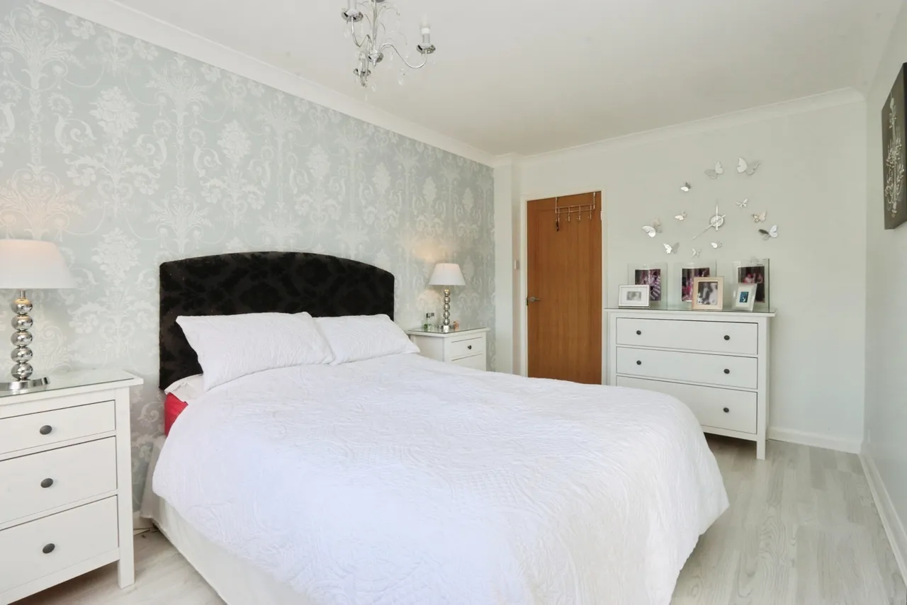 Bocking Lane, Sheffield, S8, photo 13