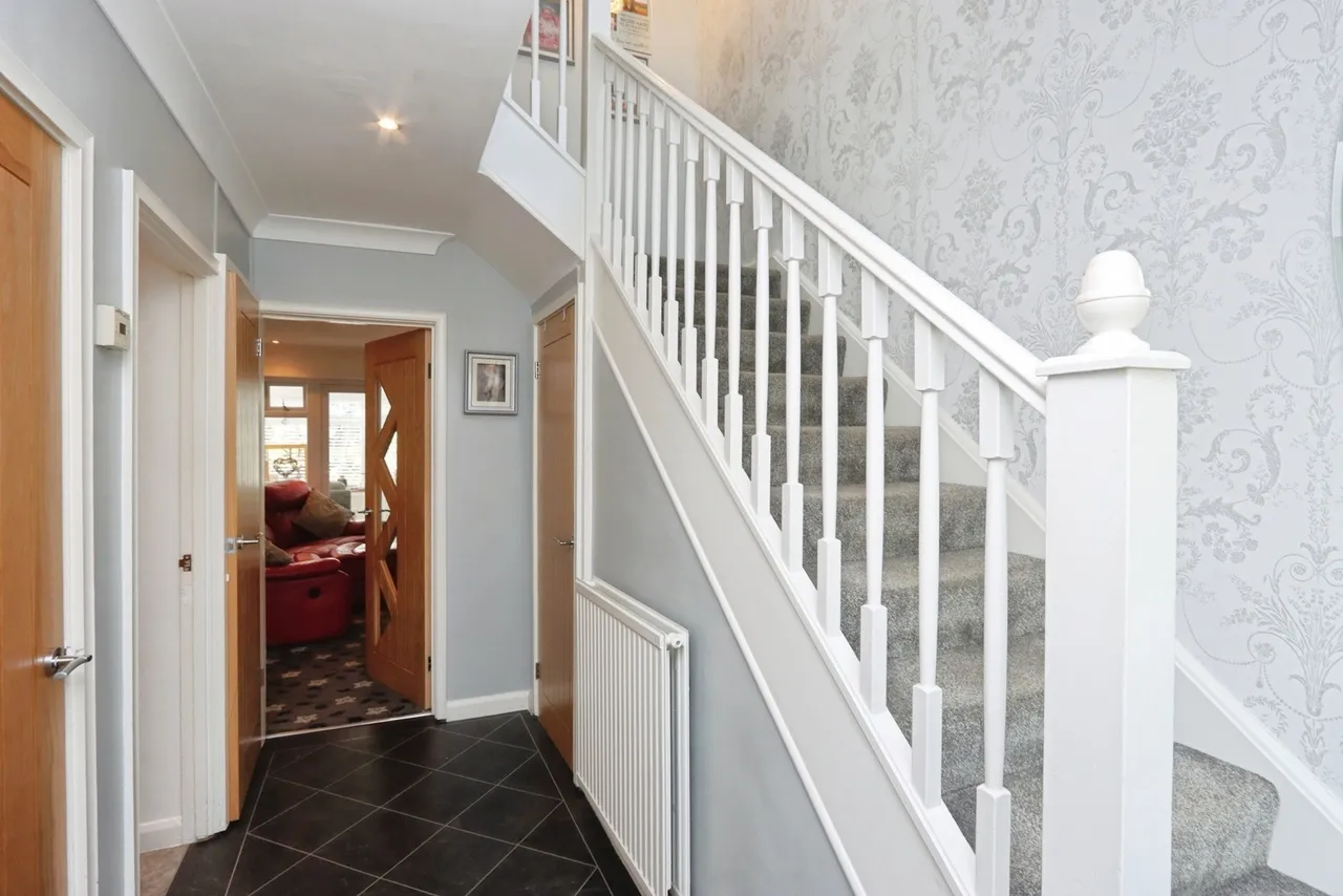 Bocking Lane, Sheffield, S8, photo 5