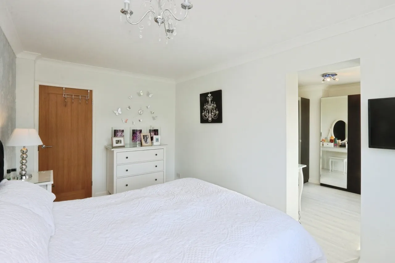 Bocking Lane, Sheffield, S8, photo 14