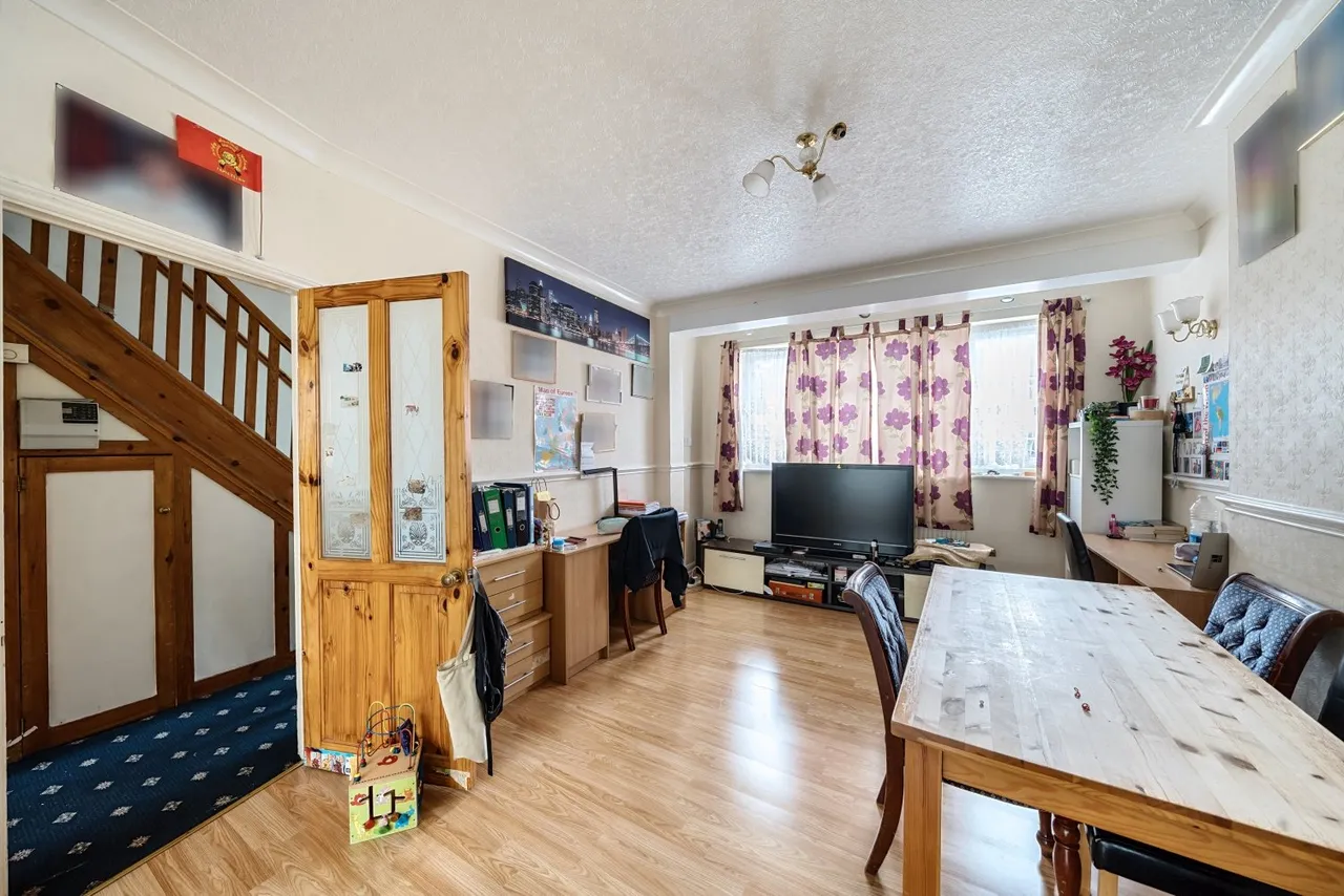 Bearstead Rise, SE4, photo 9
