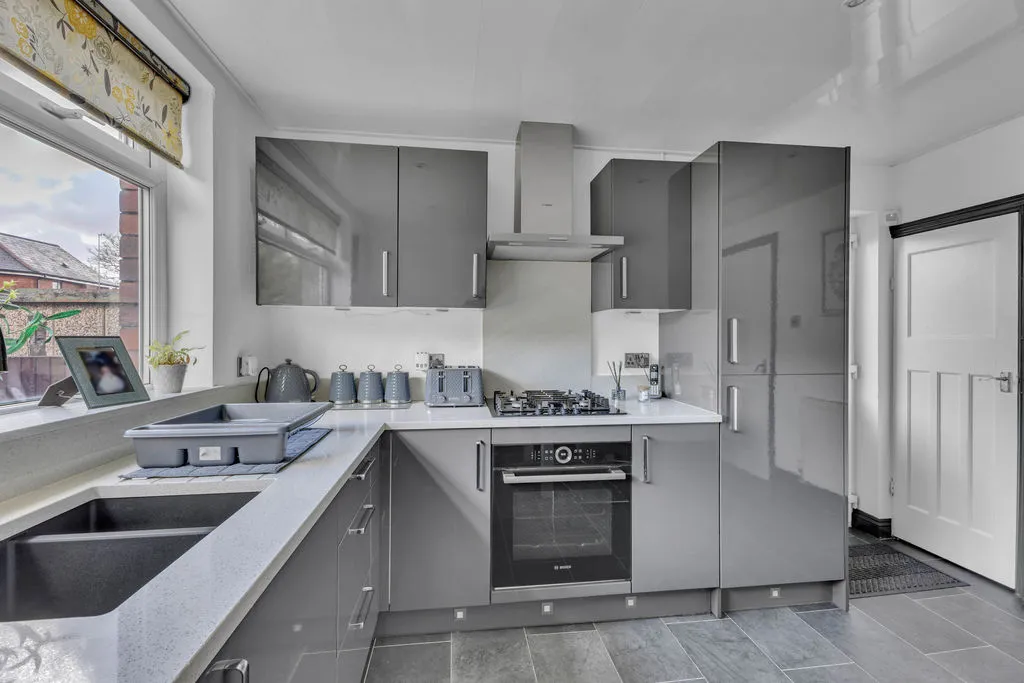 Newark Road, Rochdale OL12 0AU, photo 7
