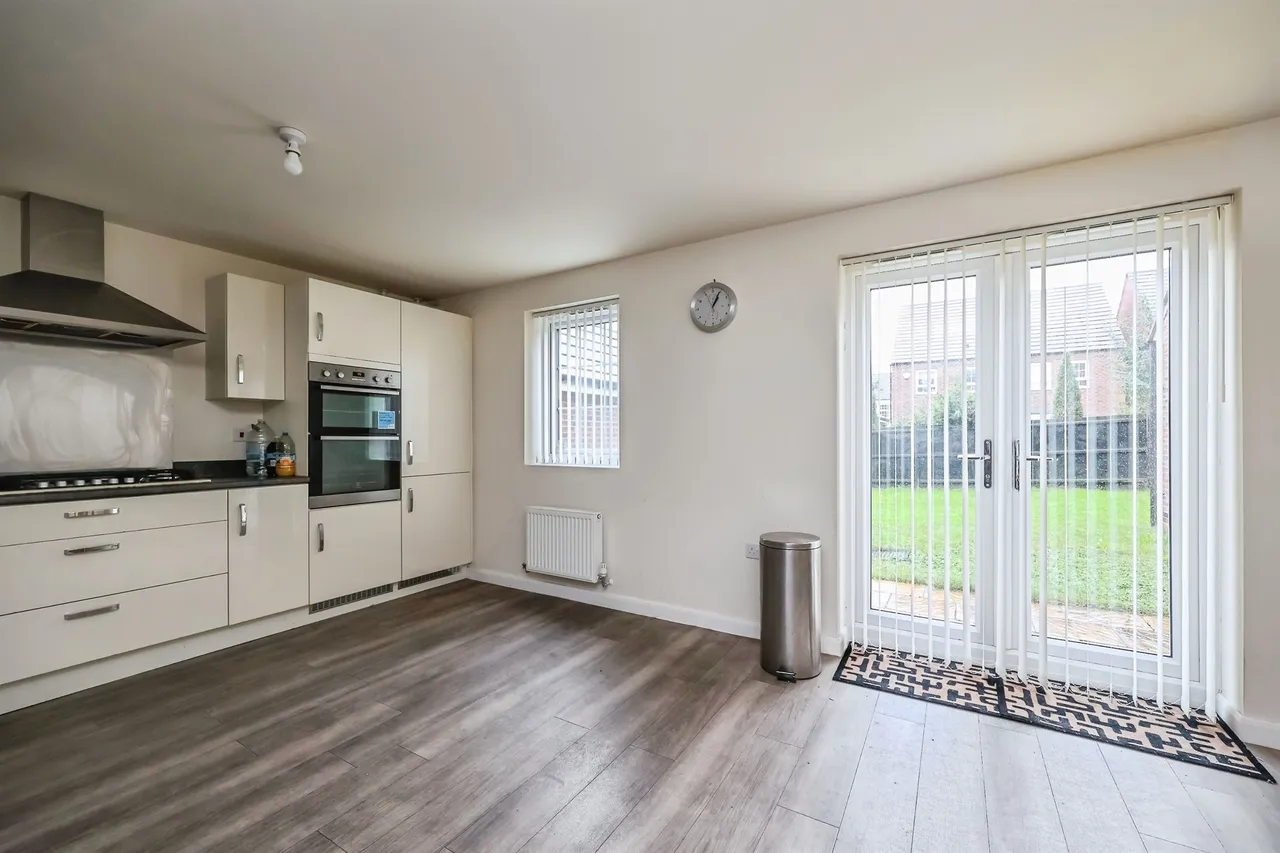 Kenbrook Road, Hucknall, NG15, photo 9