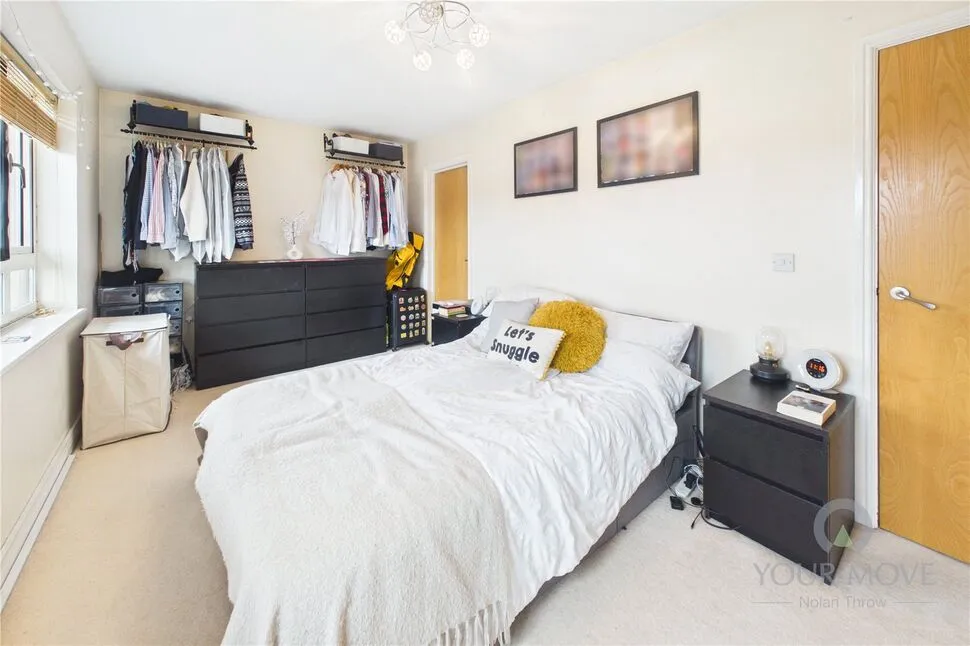 West Cotton Close, Southbridge, Northampton, NN4, photo 9