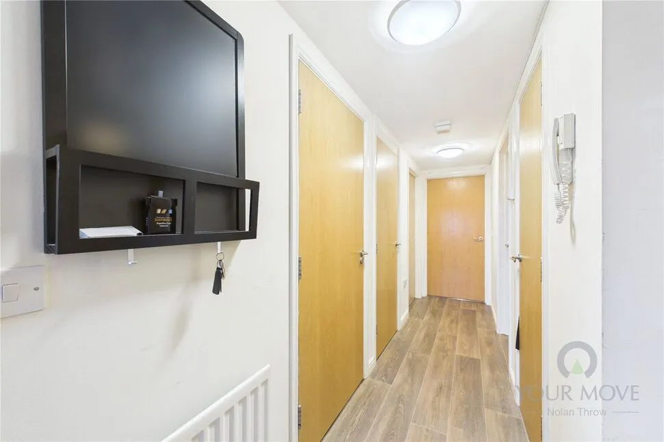 West Cotton Close, Southbridge, Northampton, NN4, photo 12