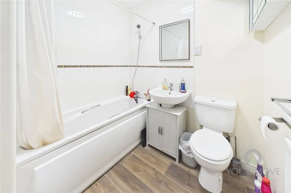 West Cotton Close, Southbridge, Northampton, NN4, photo 11