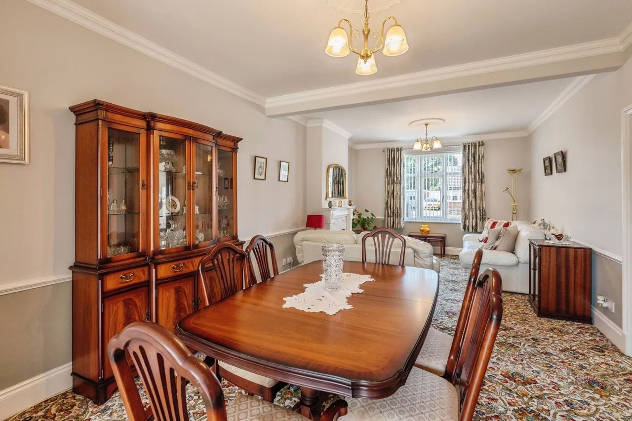 Sylvia Avenue, Hutton, Brentwood, Essex, CM13, photo 7