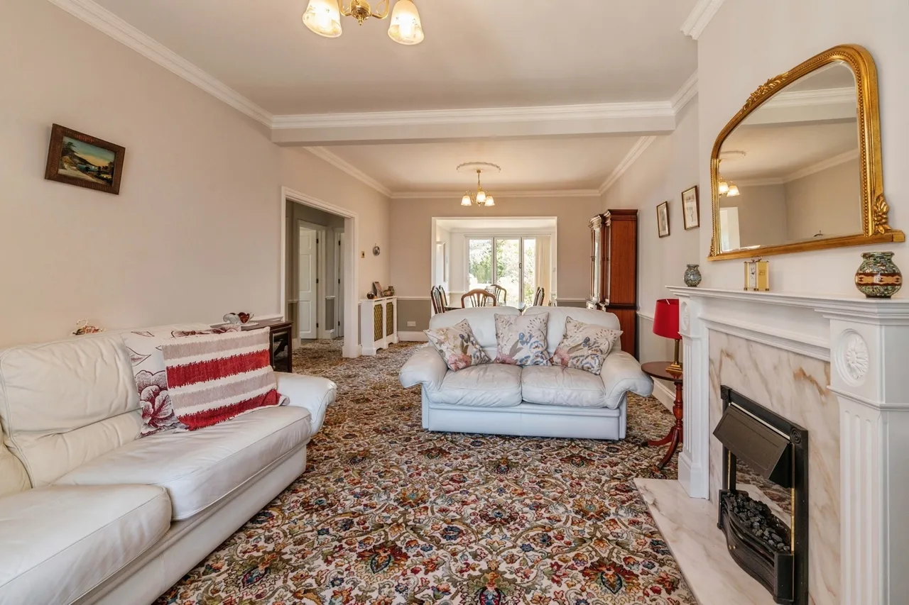 Sylvia Avenue, Hutton, Brentwood, Essex, CM13, photo 6
