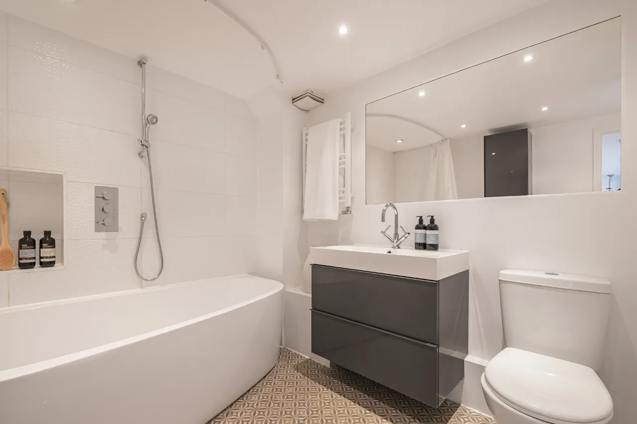 Beta Place, Clapham North, London, SW4, photo 6