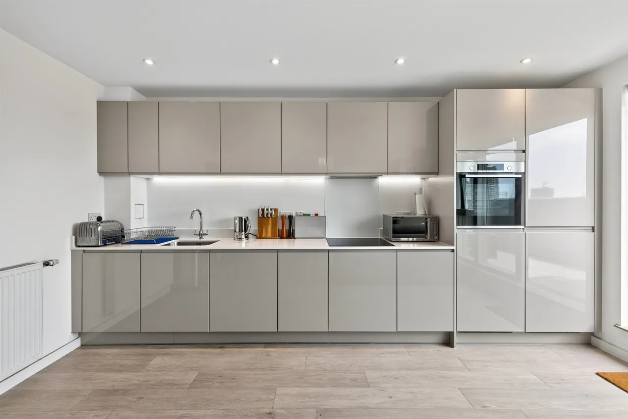 Pomeroy Street, London, photo 11