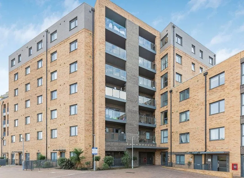 1 bed flat for sale — Powdermill Close, New Malden, KT3