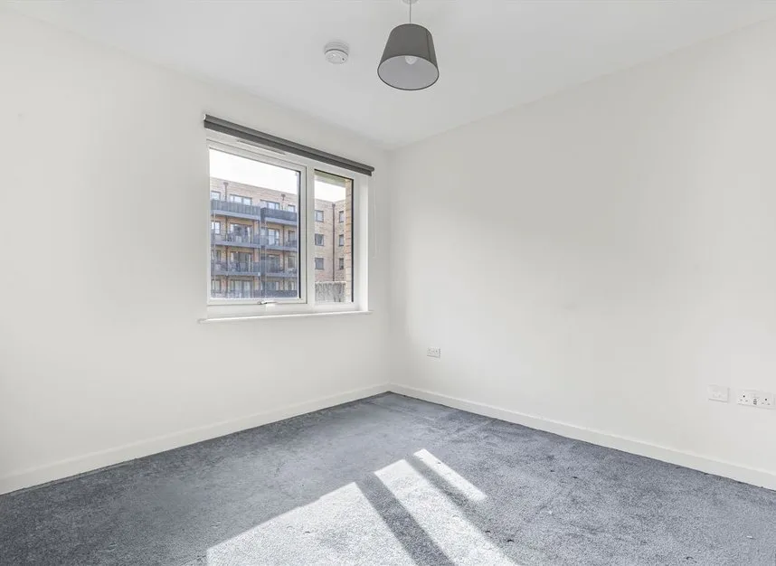 Powdermill Close, New Malden, KT3, photo 4