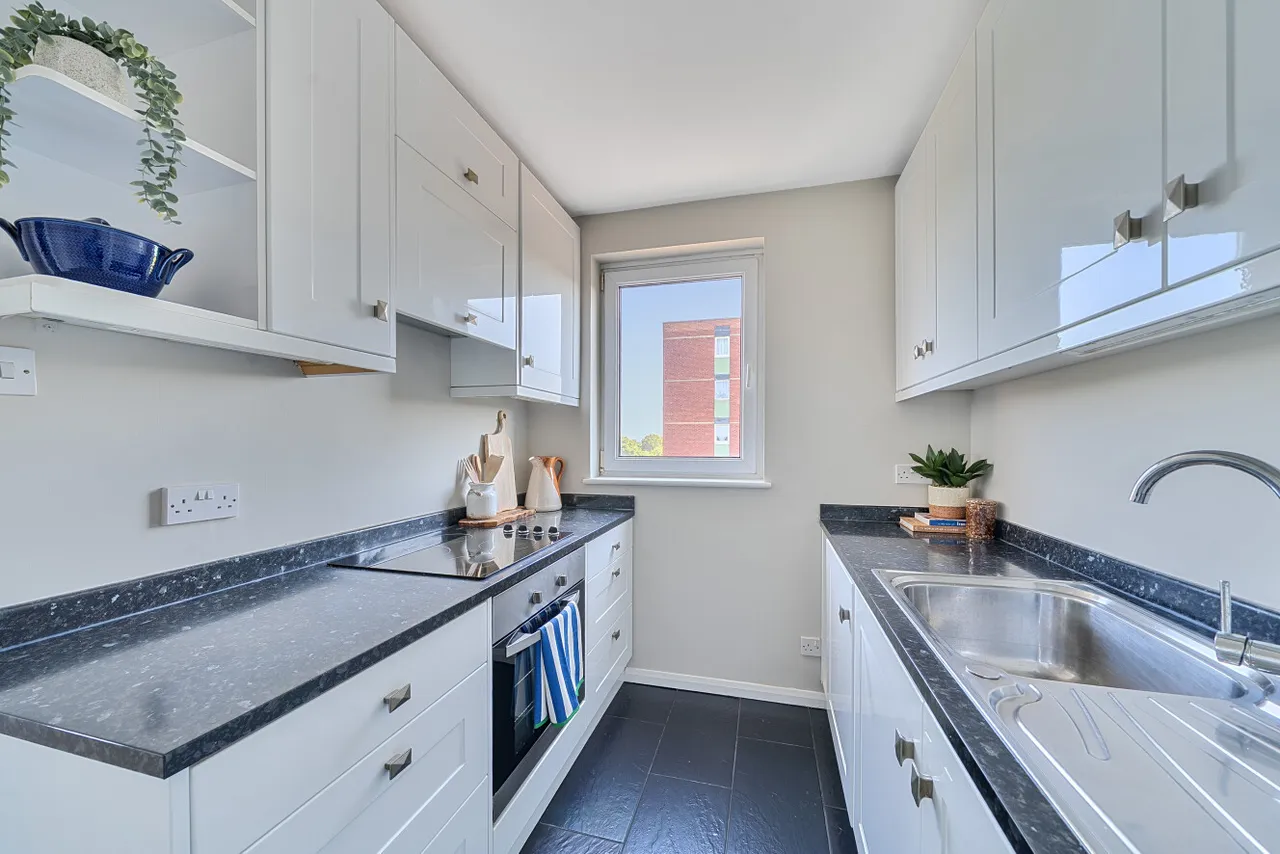 Porchester Mead, Beckenham, BR3, photo 3
