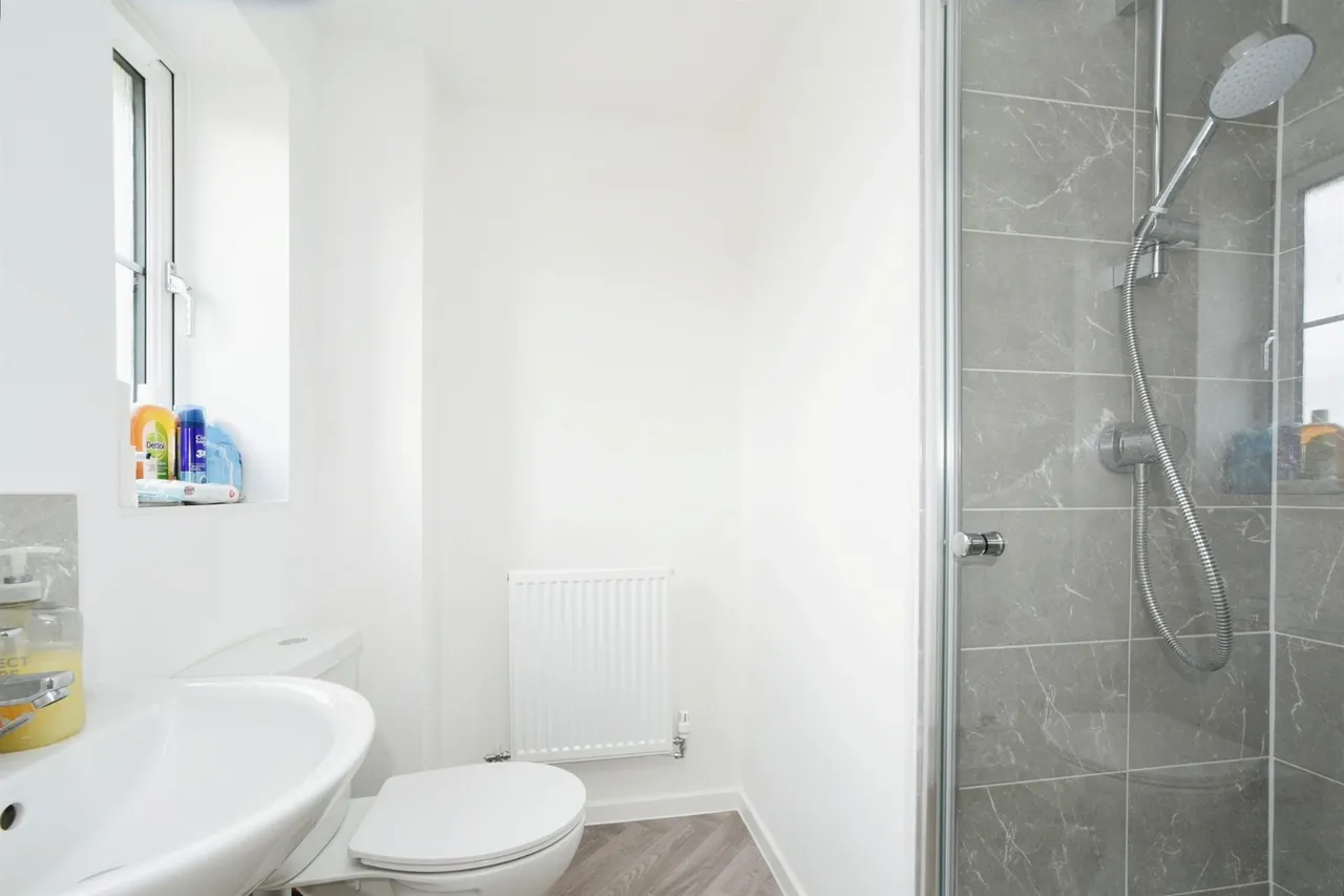 Grayling Avenue, Swindon, SN3, photo 9
