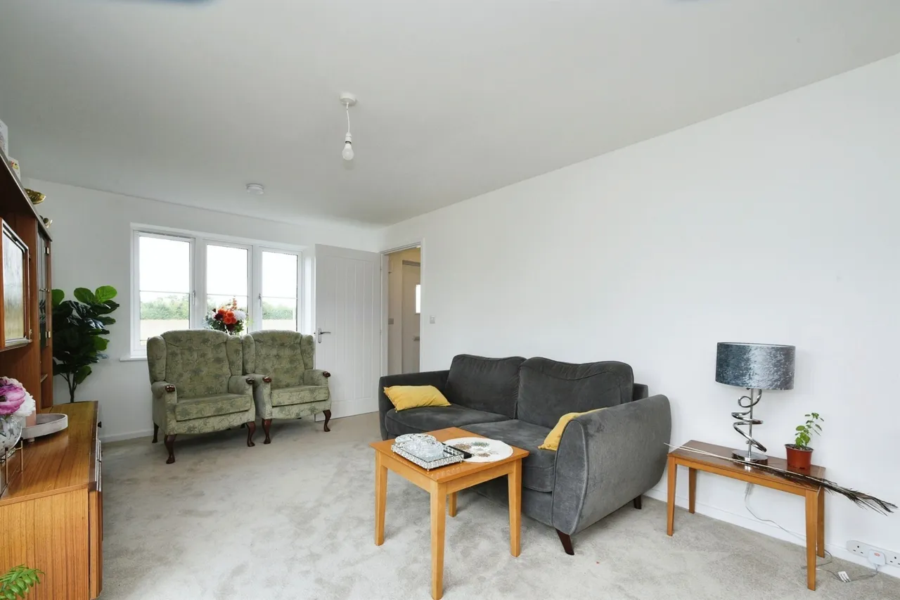 Grayling Avenue, Swindon, SN3, photo 5