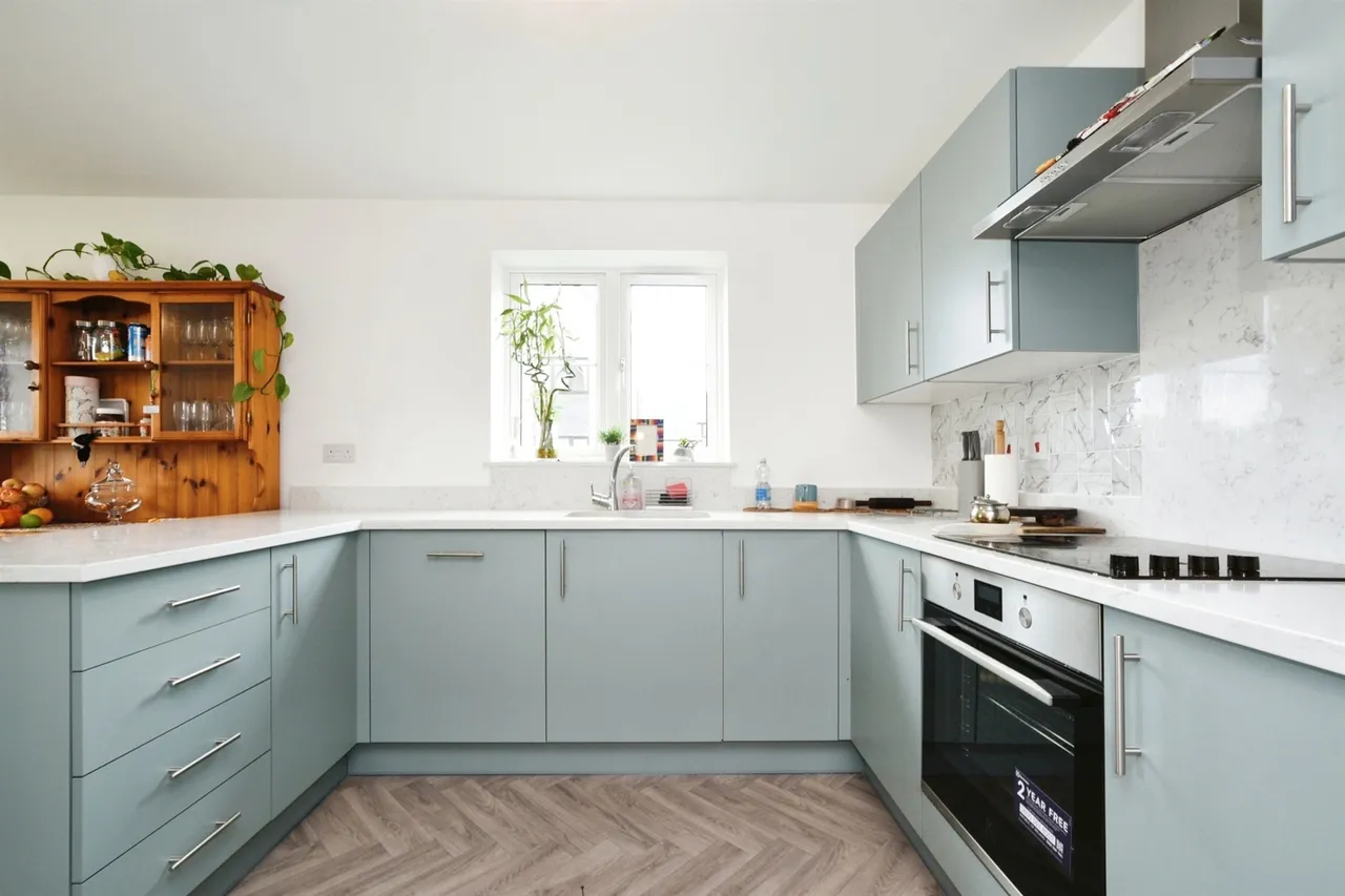 Grayling Avenue, Swindon, SN3, photo 6