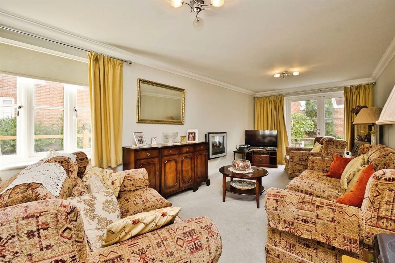 Chapel Field, South Petherton, TA13, photo 2
