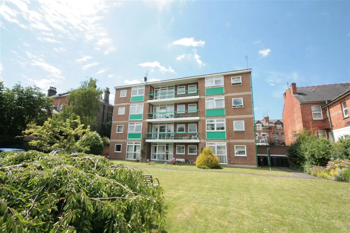 1 bed flat to rent, Hamilton Road, Reading, RG1